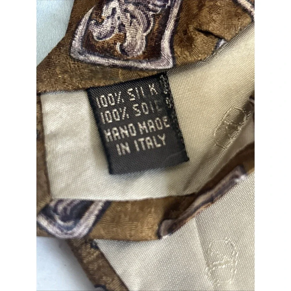 Vintage 90s Valentino Cravatte Silk Tie Mens Brown Pattern Made in Italy 4X58